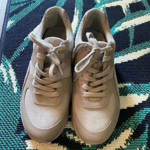 O by Everlane Sneakers Women’s Size 8